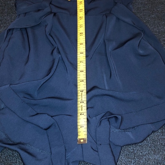 Charolette Russe Navy Blue Button Down Short Sleeve Belt Romper Size Small - Picture 8 of 9